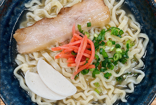 しらさぎソーキそば