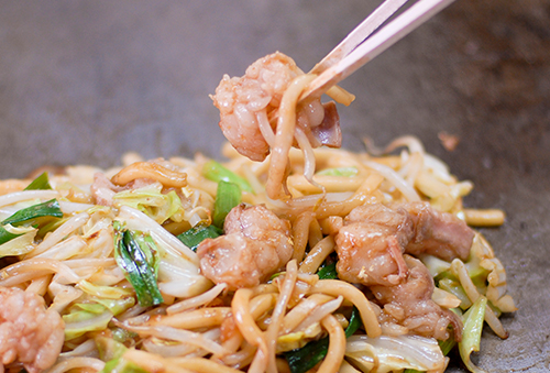 ホルモン焼うどん